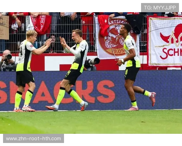 德甲多特快速传递形成多次射门,破门在望的序幕